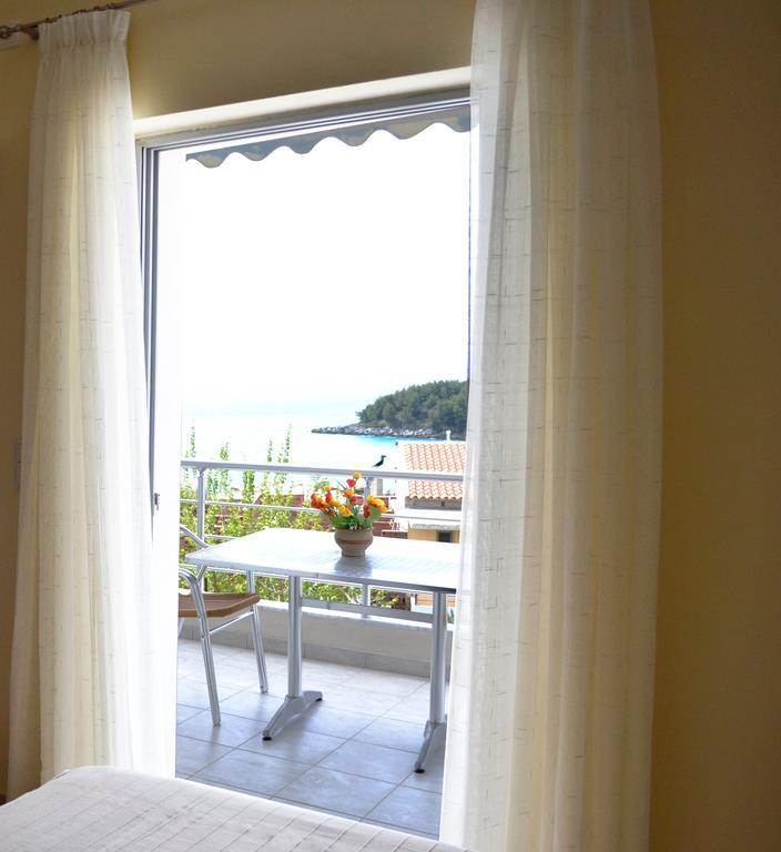هيماري Riviera Rooms الغرفة الصورة
