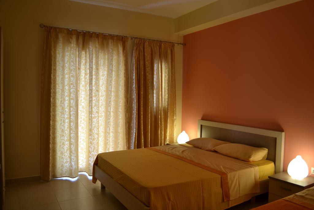 هيماري Riviera Rooms الغرفة الصورة